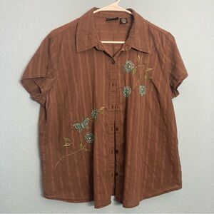 Vintage At Last Classic Embroidered Blouse - Brown - Juniors Large